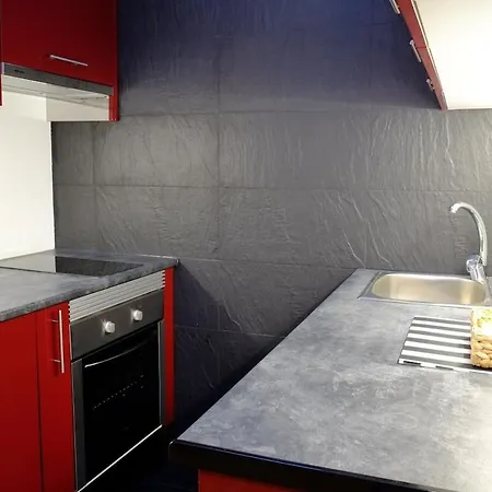 Penthouse Tram28 公寓