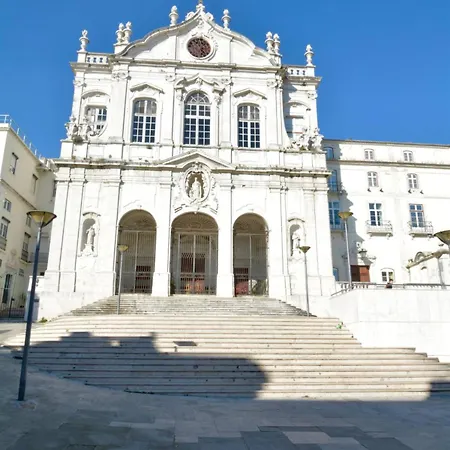 Penthouse Tram28 דירה